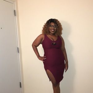 Fashion nova maroon large dress